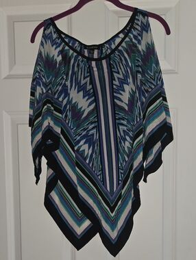 bebe Blue Teal Black Striped Geometric Poncho Top
